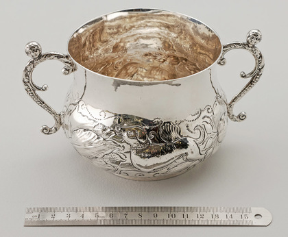 Charles II (Carolean) Restoration Period Silver Porringer - Ralph Leeke